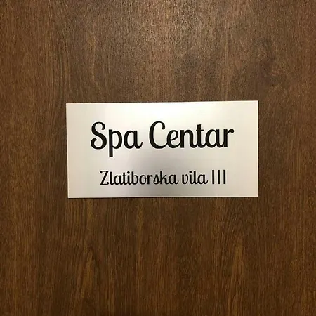 Golden Star Apartment *